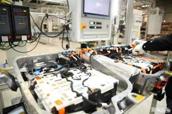 寶馬集團(tuán)斥資2億歐元建立電芯技術(shù)中心 加速電動汽車研發(fā)未來藍(lán)圖